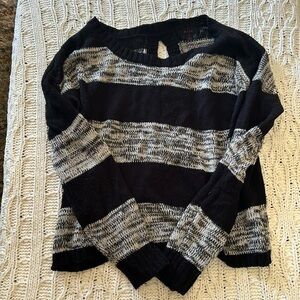 Small S Black Grey Sweater Bow Back Mine